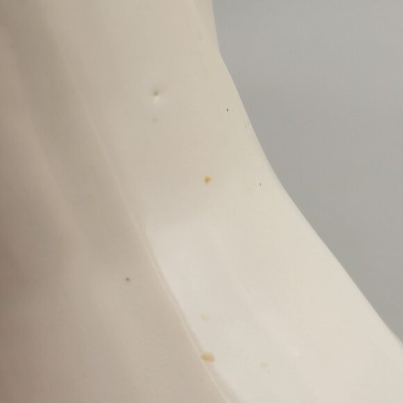 Old Brush Vase USA Pottery White Ceramic Flower Vase Tulip Edge 1940's 8" Tall - Picture 10 of 10